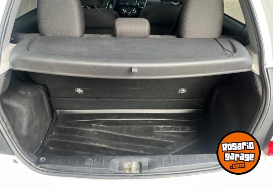 Autos - Toyota Etios 2023 Nafta 28145Km - En Venta