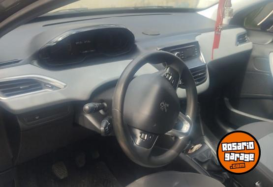 Autos - Peugeot 2015 2015 Nafta 142000Km - En Venta