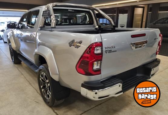 Camionetas - Toyota TOYOTA HILUX SRX 4X4 AT 2026 Diesel 0Km - En Venta