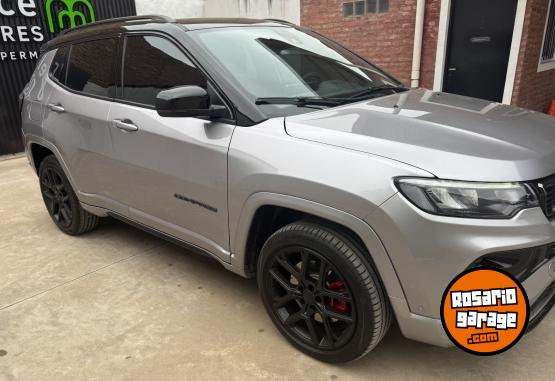Camionetas - Jeep Compass 2025 Nafta 3000Km - En Venta