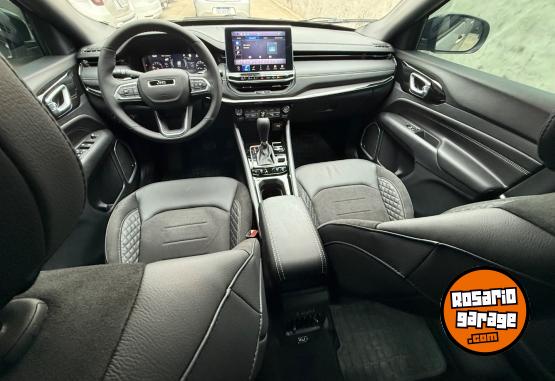 Camionetas - Jeep Compass 2025 Nafta 3000Km - En Venta