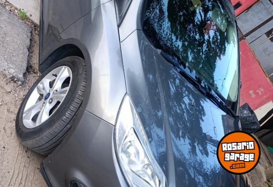 Autos - Ford Focus 2014 GNC 165000Km - En Venta