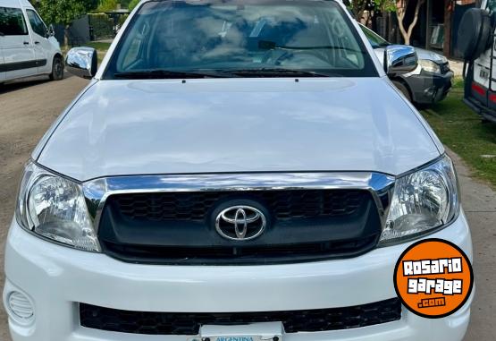 Camionetas - Toyota Hilux 2010 Diesel 260000Km - En Venta