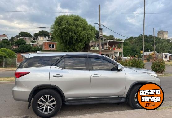 Camionetas - Toyota Sw4 srx 2016 Diesel 140000Km - En Venta