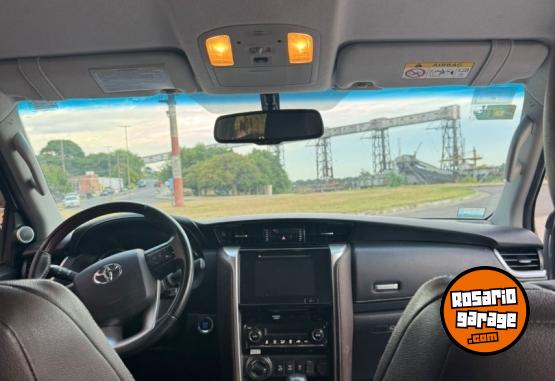 Camionetas - Toyota Sw4 srx 2016 Diesel 140000Km - En Venta