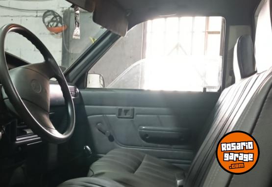 Utilitarios - Toyota Hilux 4x2 1999 Diesel 412000Km - En Venta