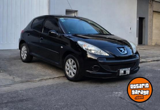 Autos - Peugeot 207 2009 Diesel 130000Km - En Venta