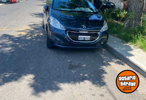 Autos - Peugeot 208 Active 2015 Nafta 130000Km - En Venta