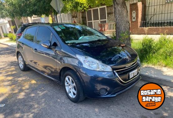 Autos - Peugeot 208 Active 2015 Nafta 130000Km - En Venta