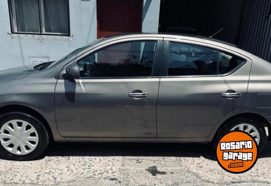Autos - Nissan VERSA 2013 Nafta  - En Venta