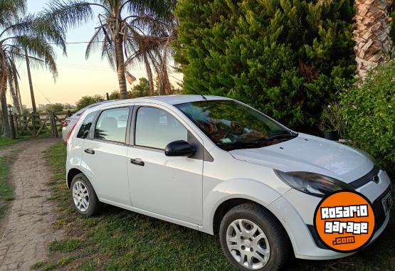 Autos - Ford Fiesta One Ambiente Plus 2013 Nafta 128000Km - En Venta