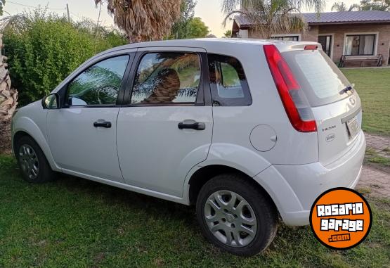 Autos - Ford Fiesta One Ambiente Plus 2013 Nafta 128000Km - En Venta