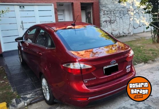 Autos - Ford Fiesta Titanium 2014 Nafta 98500Km - En Venta