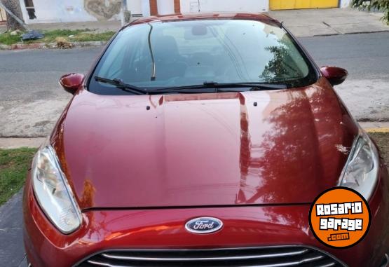 Autos - Ford Fiesta Titanium 2014 Nafta 98500Km - En Venta