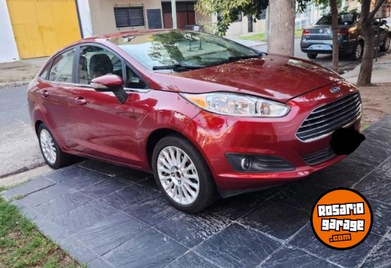 Autos - Ford Fiesta Titanium 2014 Nafta 98500Km - En Venta