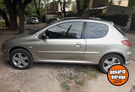 Autos - Peugeot 206 2007 Nafta 133000Km - En Venta