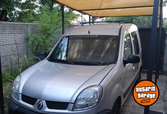 Utilitarios - Renault Kangoo 2012 GNC 200000Km - En Venta