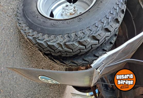 Camiones y Gr�as - Ford 4000 - En Venta