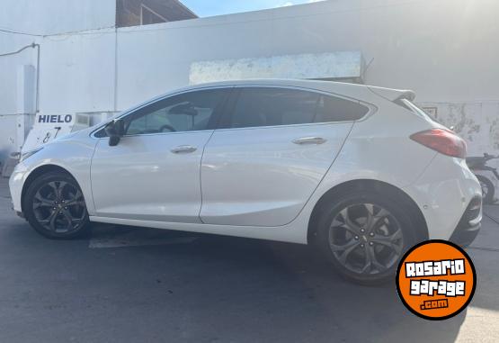 Autos - Chevrolet CRUZE LTZ PLUS HATCHBACK 2018 Nafta 130000Km - En Venta