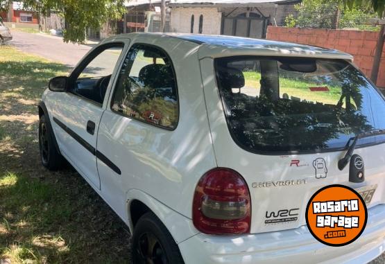 Autos - Chevrolet Corsa 1.6 2004 Nafta 210000Km - En Venta