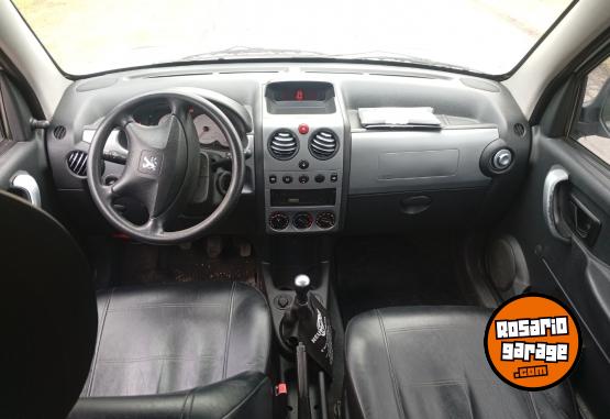 Utilitarios - Peugeot Partner patagonica 1.6HD 2017 Diesel 148500Km - En Venta