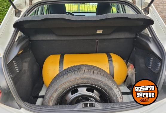 Autos - Peugeot 208. ALLURE 2016 GNC 111111Km - En Venta