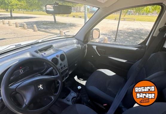 Utilitarios - Peugeot PARTNER CONFORT HDI 1.6 2019 Diesel  - En Venta