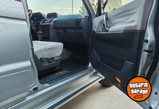 Camionetas - Mitsubishi Montero Pajero V6 4x4 7 2000 GNC  - En Venta