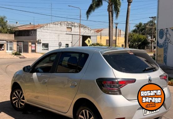 Autos - Renault Sandero Intens 2023 Nafta 35000Km - En Venta