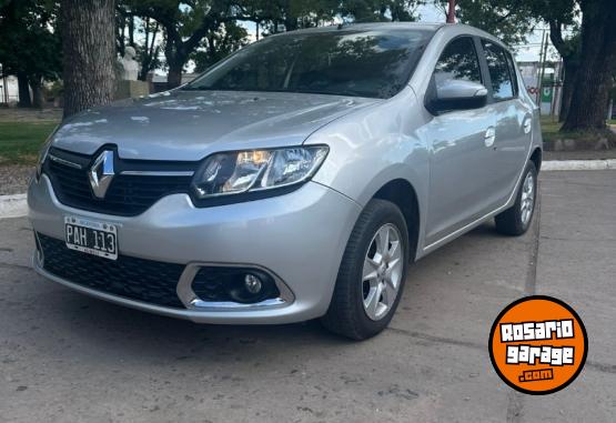 Autos - Renault Sandero Privilege 2015 Nafta 92000Km - En Venta