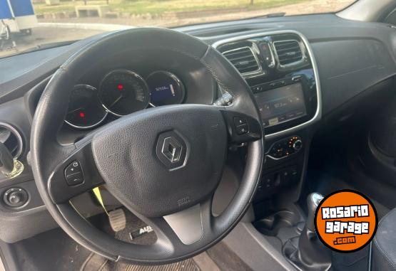 Autos - Renault Sandero Privilege 2015 Nafta 92000Km - En Venta
