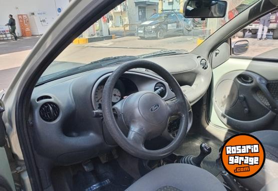 Autos - Ford Tatto 2003 Nafta 283000Km - En Venta