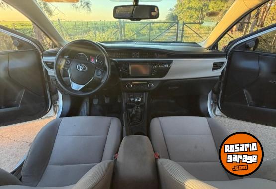 Autos - Toyota Corolla 2015 GNC 230000Km - En Venta