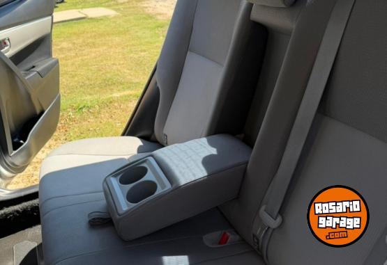 Autos - Toyota Corolla 2015 GNC 230000Km - En Venta