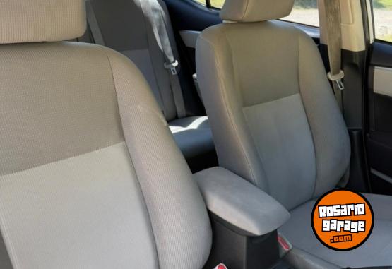 Autos - Toyota Corolla 2015 GNC 230000Km - En Venta