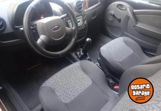 Autos - Ford Ka 1.6 2012 Nafta 140000Km - En Venta