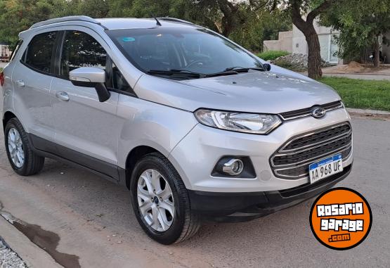 Autos - Ford Eco titanium 1.6 16v MT 2017 GNC 105000Km - En Venta