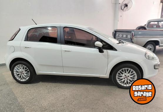 Autos - Fiat Punto essence 2014 Nafta 186000Km - En Venta