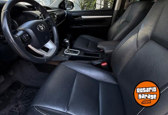 Camionetas - Toyota HILUX SRX 4X4 2017 Nafta 110000Km - En Venta