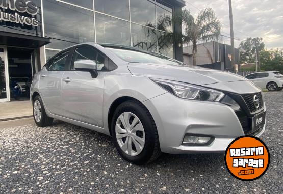 Autos - Nissan Versa Sense 1.6 CVT 2021 Nafta 42000Km - En Venta