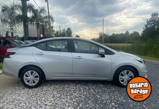 Autos - Nissan Versa Sense 1.6 CVT 2021 Nafta 42000Km - En Venta