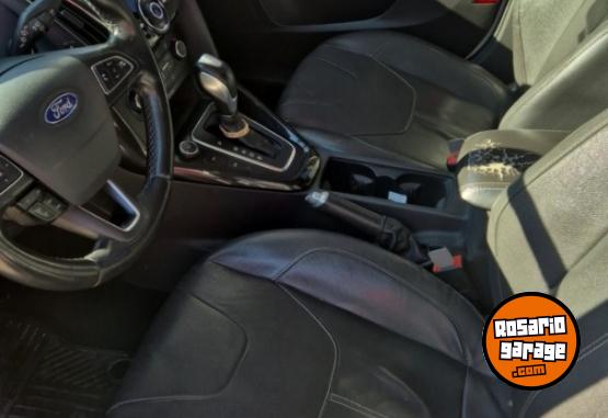 Autos - Ford Focus titanium 2016 Nafta 138000Km - En Venta