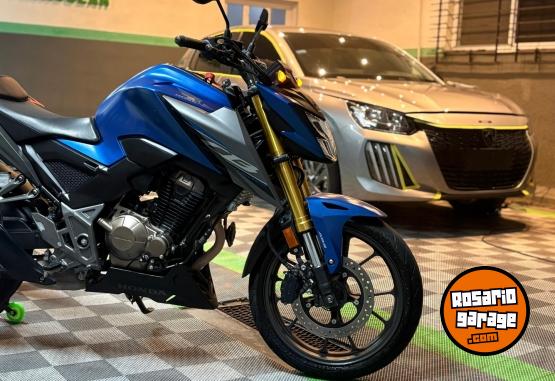 Motos - Honda CB300f 2023 Nafta 24000Km - En Venta