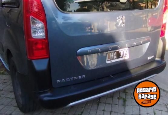 Utilitarios - Peugeot PARTNER TEPEE OUTDOOR 2008 Diesel 290000Km - En Venta