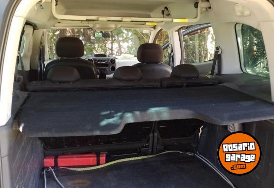 Utilitarios - Peugeot PARTNER TEPEE OUTDOOR 2008 Diesel 290000Km - En Venta