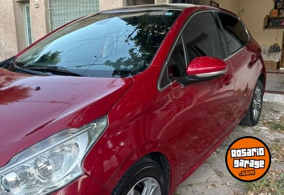 Autos - Peugeot 208 2014 Nafta 94000Km - En Venta