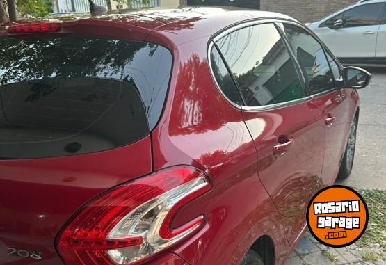 Autos - Peugeot 208 2014 Nafta 94000Km - En Venta