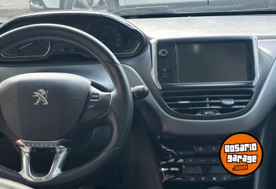 Autos - Peugeot 208 2014 Nafta 94000Km - En Venta