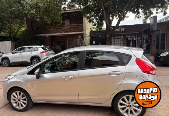 Autos - Ford Fiesta Kinetic 2018 Nafta 129250Km - En Venta