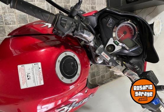 Motos - Hero Hero 150 2022 Nafta 12000Km - En Venta